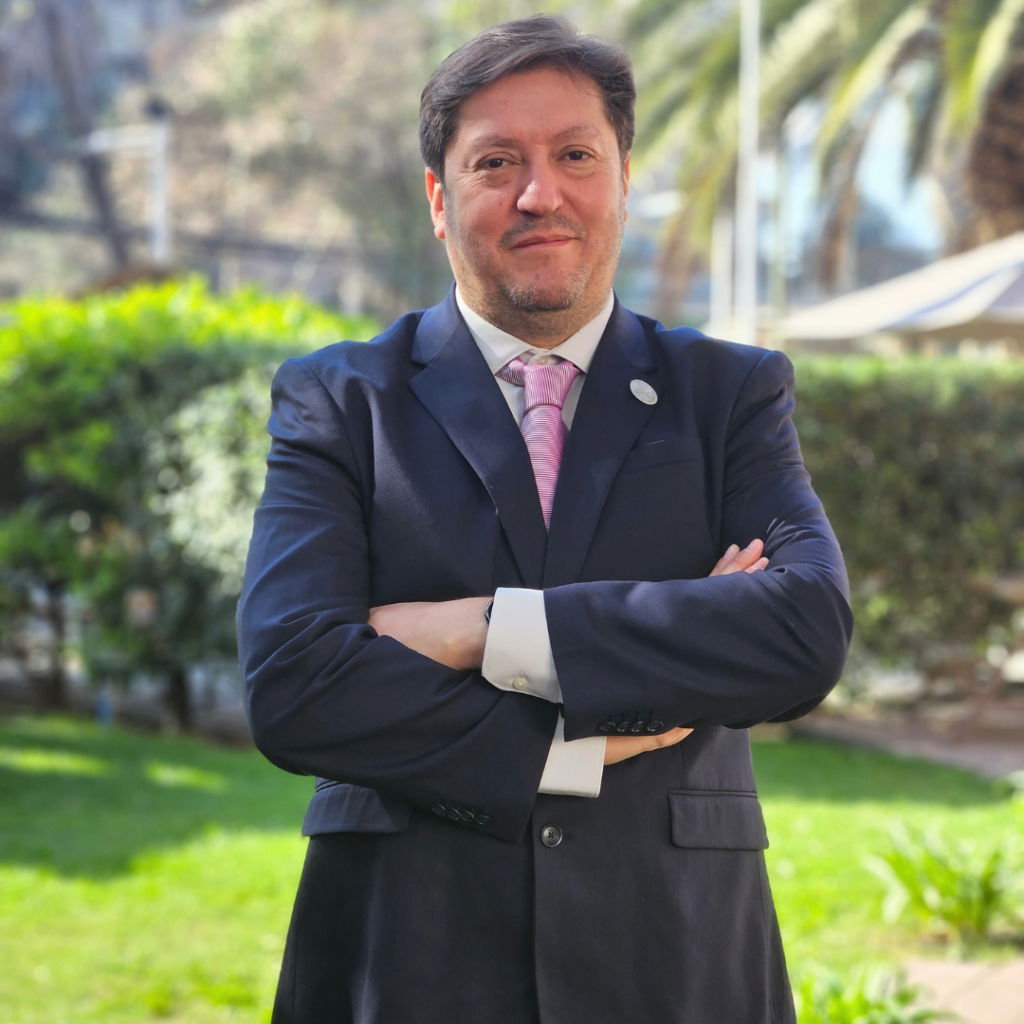 Dr. Rodrigo Díaz